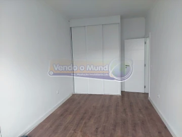 Apartamento T1 para Venda em Águas Livres
