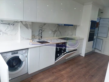 Apartamento T1 para Venda em Águas Livres