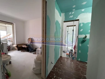 Apartamento T1 para Venda em Águas Livres