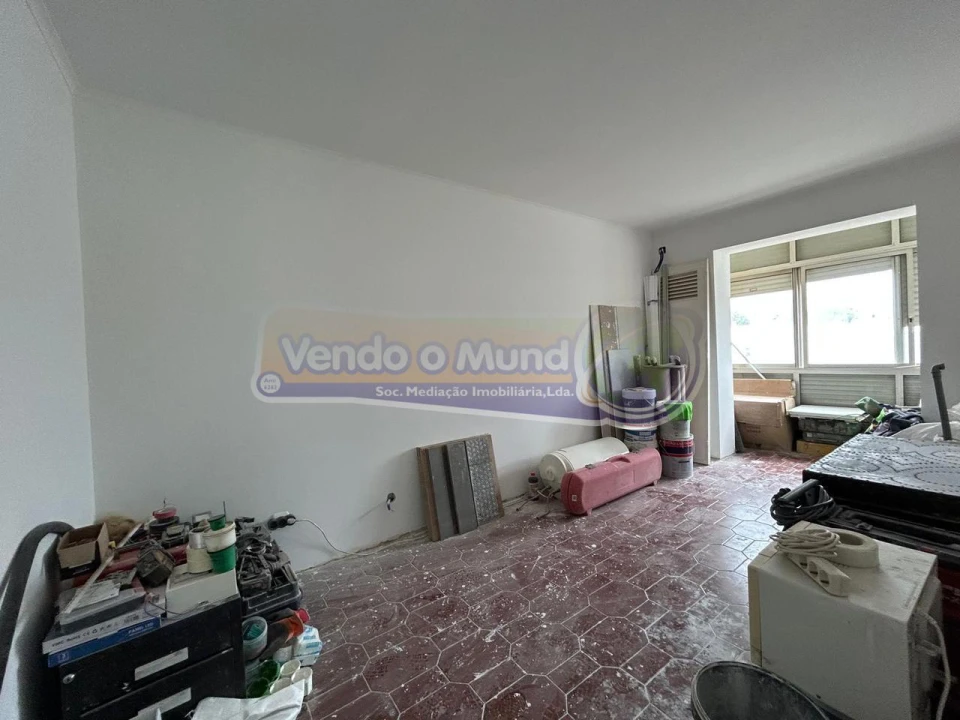 Apartamento T1 para Venda em Águas Livres Foto 9