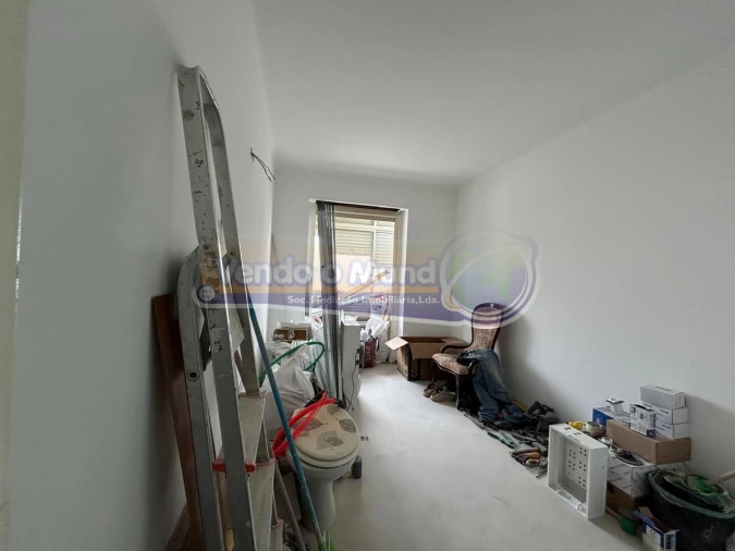 Apartamento T1 para Venda em Águas Livres Foto 8
