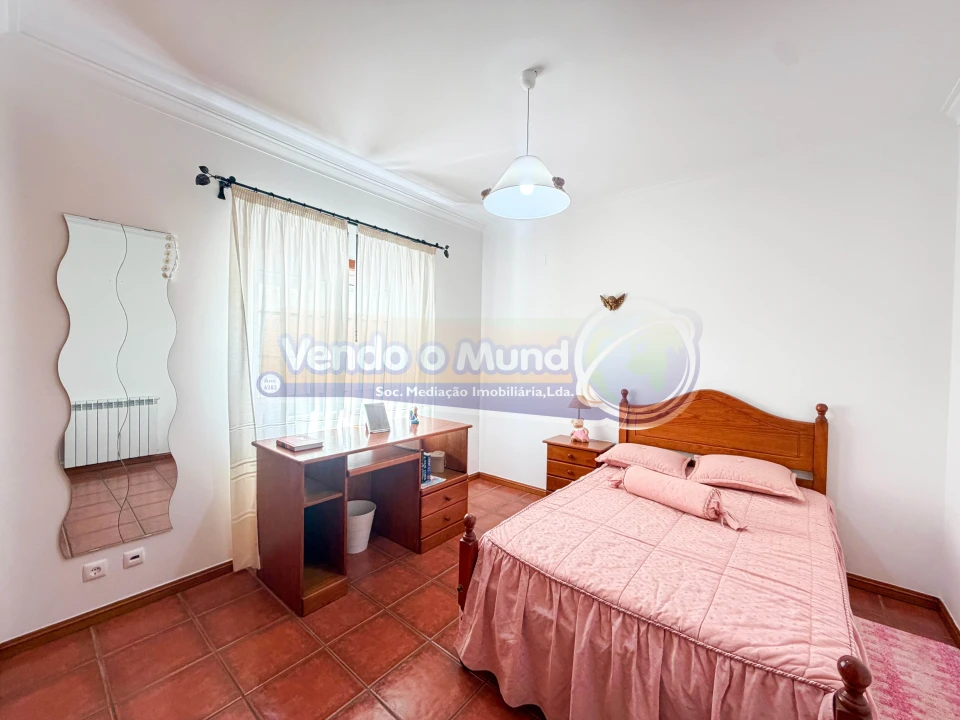 Moradia T4 para Venda em Benavente Foto 18