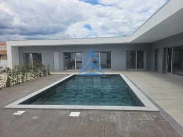 Moradia T4 para Venda em Caldas da Rainha - Santo Onofre e Serra do Bouro
