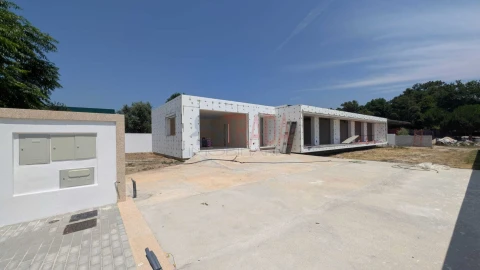 Moradia T3 para Venda em Ferreiros, Prozelo e Besteiros