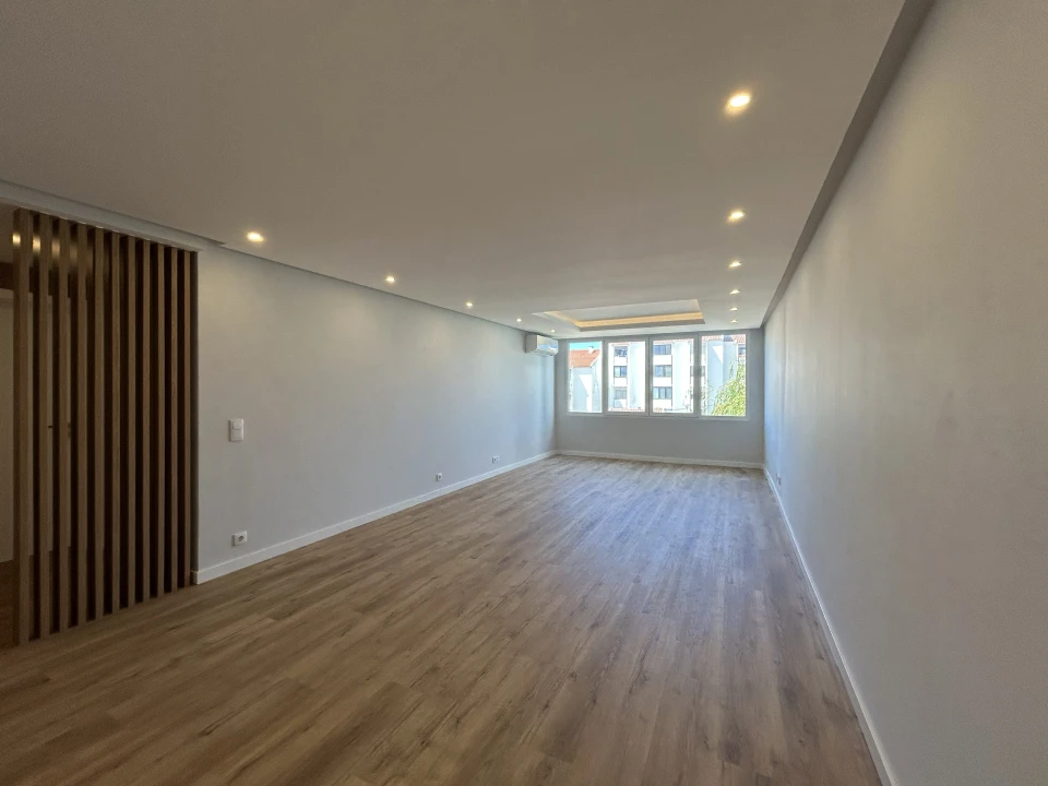Apartamento T3 para Venda em Cascais e Estoril Foto 4
