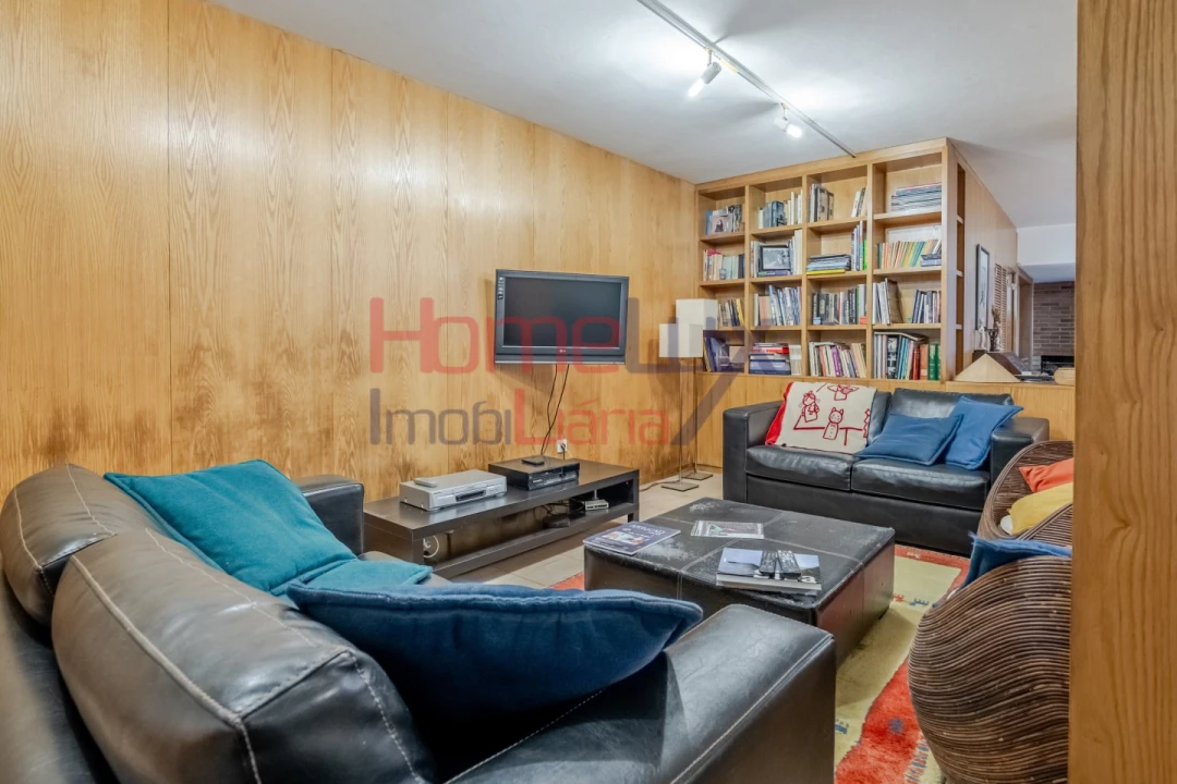 Moradia T8 para Venda em Gondomar (São Cosme), Valbom e Jovim Foto 31