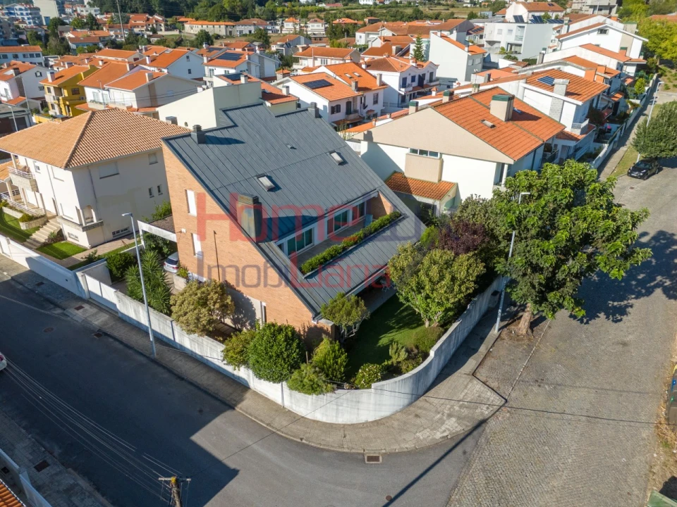 Moradia T4 para Venda em Gondomar (São Cosme), Valbom e Jovim Foto 90