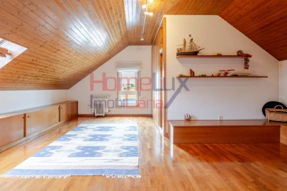 Moradia T8 para Venda em Gondomar (São Cosme), Valbom e Jovim