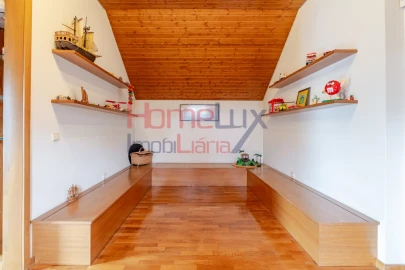 Moradia T8 para Venda em Gondomar (São Cosme), Valbom e Jovim
