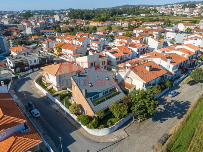 Moradia T4 para Venda em Gondomar (São Cosme), Valbom e Jovim Foto 91
