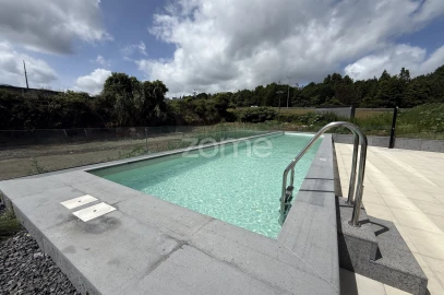 Apartamento T2 para Venda em Ponta Delgada (São Pedro)