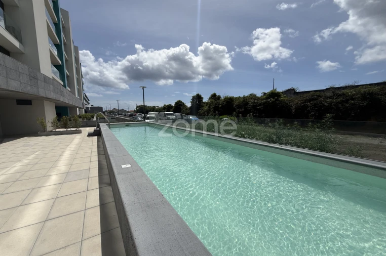 Apartamento T2 para Venda em Ponta Delgada (São Pedro) Foto 28