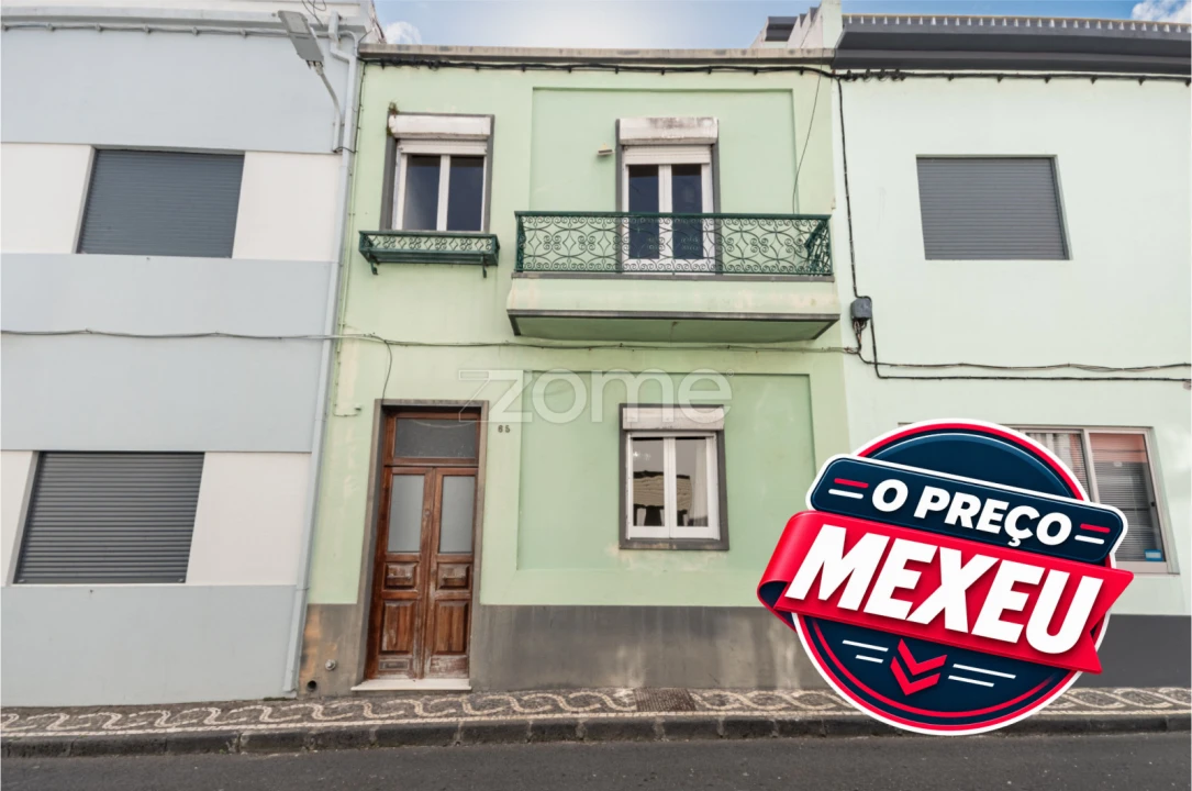 Moradia T5 para Venda em Ponta Delgada (São José) Foto 1