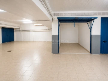 Garagem para Venda em Costa da Caparica