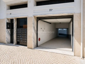 Garagem para Venda em Costa da Caparica