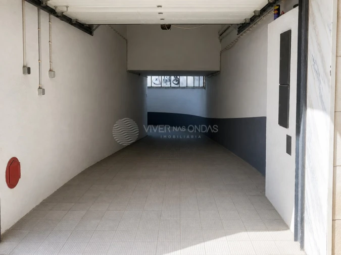 Garagem para Venda em Costa da Caparica Foto 9