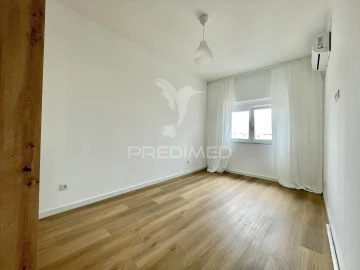 Apartamento T3 para Venda em Olhão