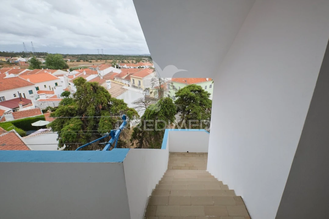 Apartamento T2 para Venda em Grândola e Santa Margarida da Serra Foto 4