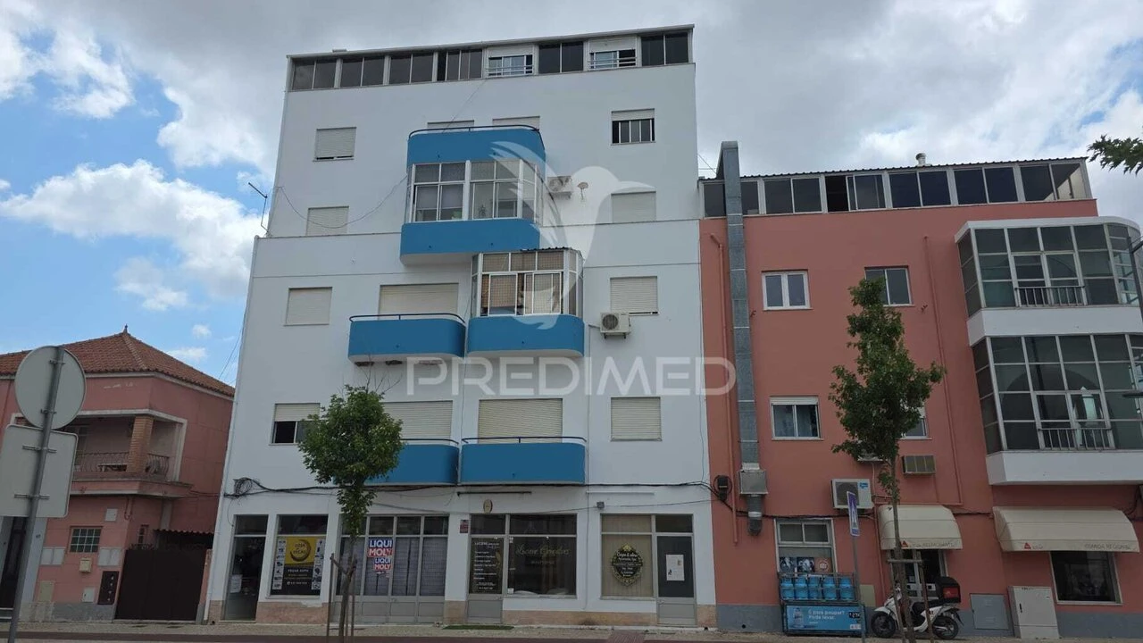 Apartamento T2 para Venda em Grândola e Santa Margarida da Serra Foto 1