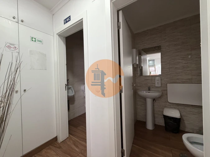 Loja para Arrendamento em Vila Real de Santo Antonio Foto 8