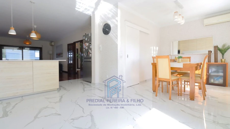Moradia T3 para Venda em Fânzeres e São Pedro da Cova Foto 5