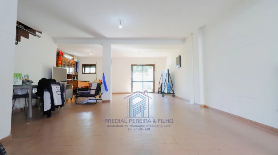 Moradia T3 para Venda em Fânzeres e São Pedro da Cova Foto 25