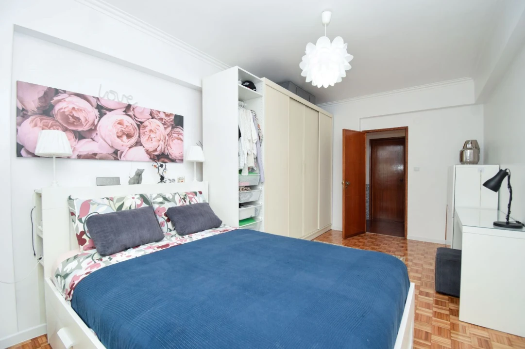 Apartamento T2 para Venda em Massamá e Monte Abraão Foto 4