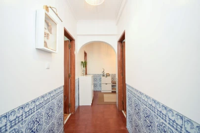 Apartamento T2 para Venda em Massamá e Monte Abraão