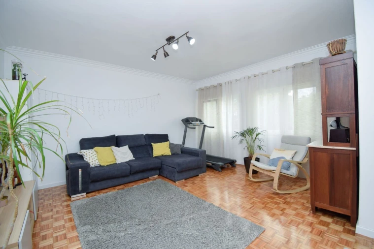 Apartamento T2 para Venda em Massamá e Monte Abraão Foto 2