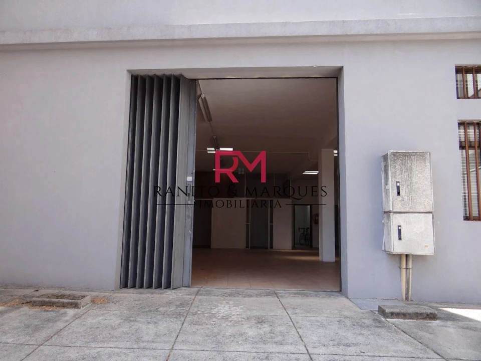Armazém para Arrendamento em Valongo Foto 1