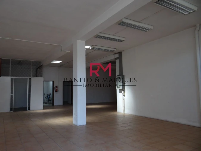 Armazém para Arrendamento em Valongo Foto 15