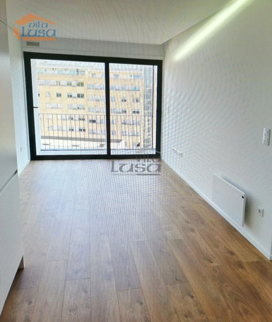 Apartamento T1 para Arrendamento em Paranhos Foto 3