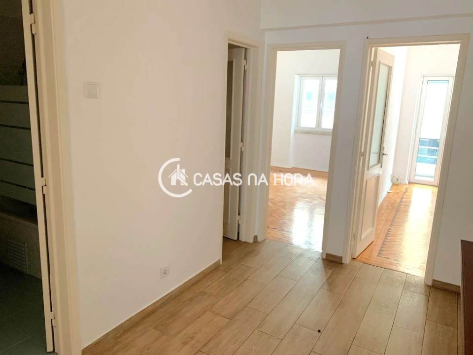 Apartamento T2 para Arrendamento em Almada, Cova da Piedade, Pragal e Cacilhas Foto 14