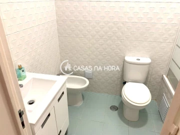 Apartamento T2 para Arrendamento em Almada, Cova da Piedade, Pragal e Cacilhas