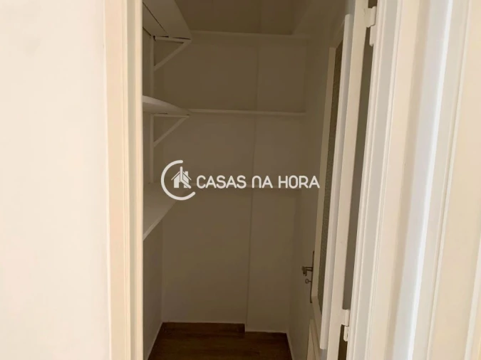 Apartamento T2 para Arrendamento em Almada, Cova da Piedade, Pragal e Cacilhas Foto 13