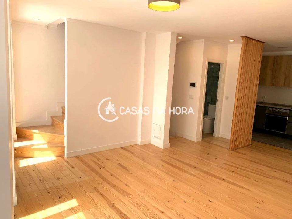 Apartamento T2 para Arrendamento em Almada, Cova da Piedade, Pragal e Cacilhas Foto 3
