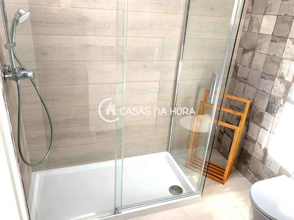 Apartamento T2 para Arrendamento em Almada, Cova da Piedade, Pragal e Cacilhas Foto 17