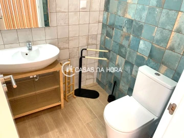 Apartamento T2 para Arrendamento em Almada, Cova da Piedade, Pragal e Cacilhas
