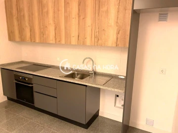 Apartamento T2 para Arrendamento em Almada, Cova da Piedade, Pragal e Cacilhas