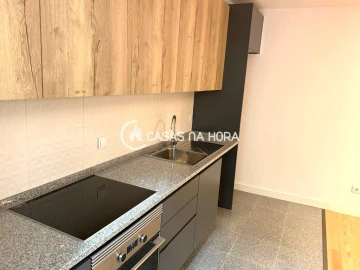 Apartamento T2 para Arrendamento em Almada, Cova da Piedade, Pragal e Cacilhas