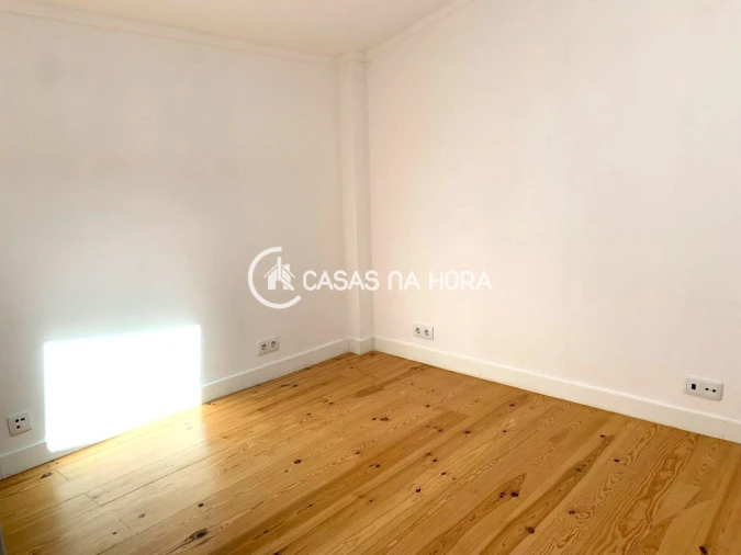 Apartamento T2 para Arrendamento em Almada, Cova da Piedade, Pragal e Cacilhas Foto 11