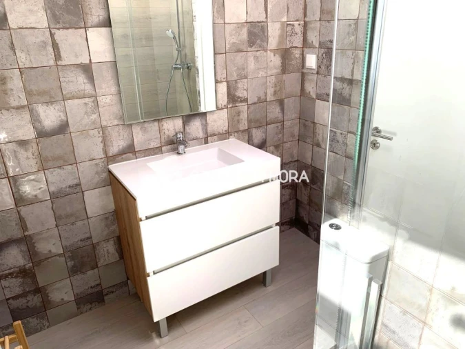 Apartamento T2 para Arrendamento em Almada, Cova da Piedade, Pragal e Cacilhas Foto 15