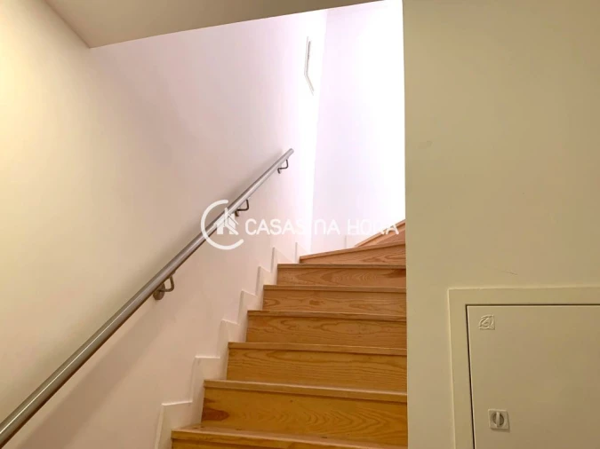 Apartamento T2 para Arrendamento em Almada, Cova da Piedade, Pragal e Cacilhas Foto 19