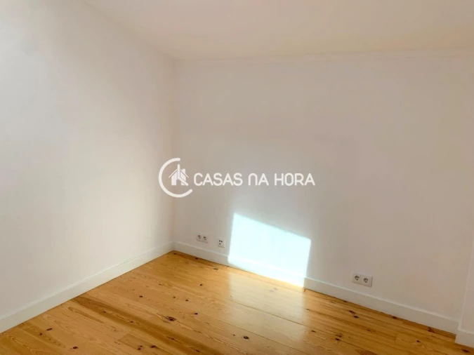 Apartamento T2 para Arrendamento em Almada, Cova da Piedade, Pragal e Cacilhas Foto 8