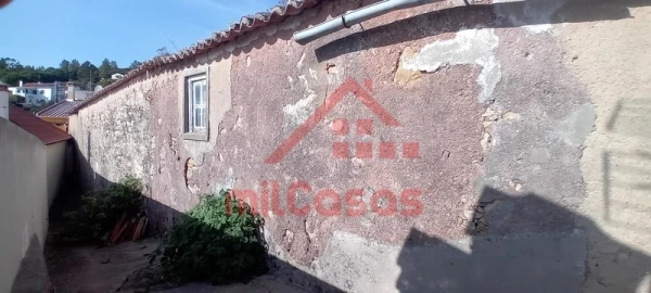 Moradia para Venda em Carvoeira e Carmões