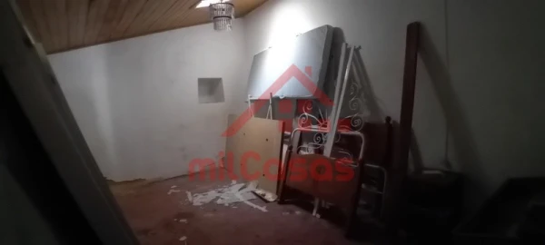 Moradia para Venda em Carvoeira e Carmões