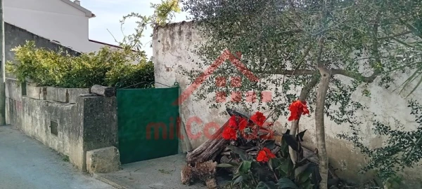 Moradia para Venda em Carvoeira e Carmões