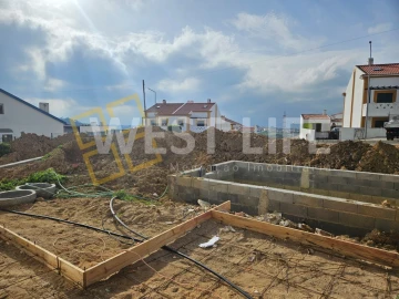 Moradia T4 para Venda em Mafra