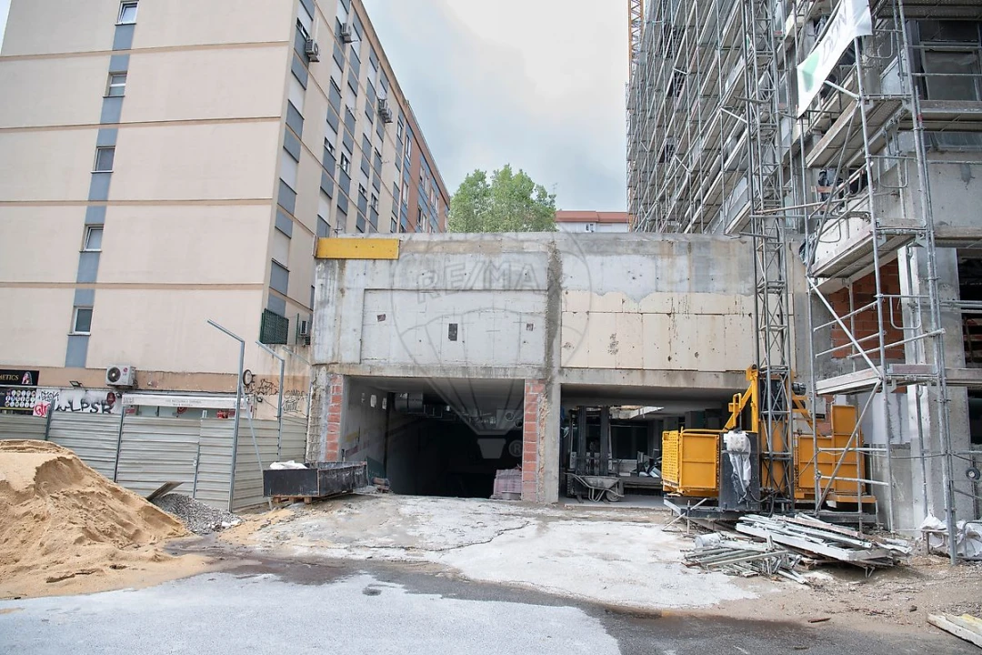 Armazém para Arrendamento em Odivelas Foto 28