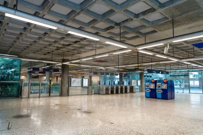 Armazém para Arrendamento em Odivelas